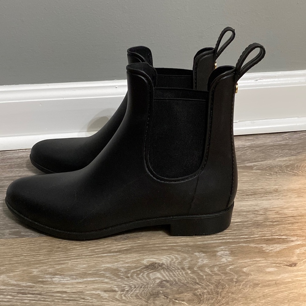 Sam Edelman black rubber rain boot. US Size 9